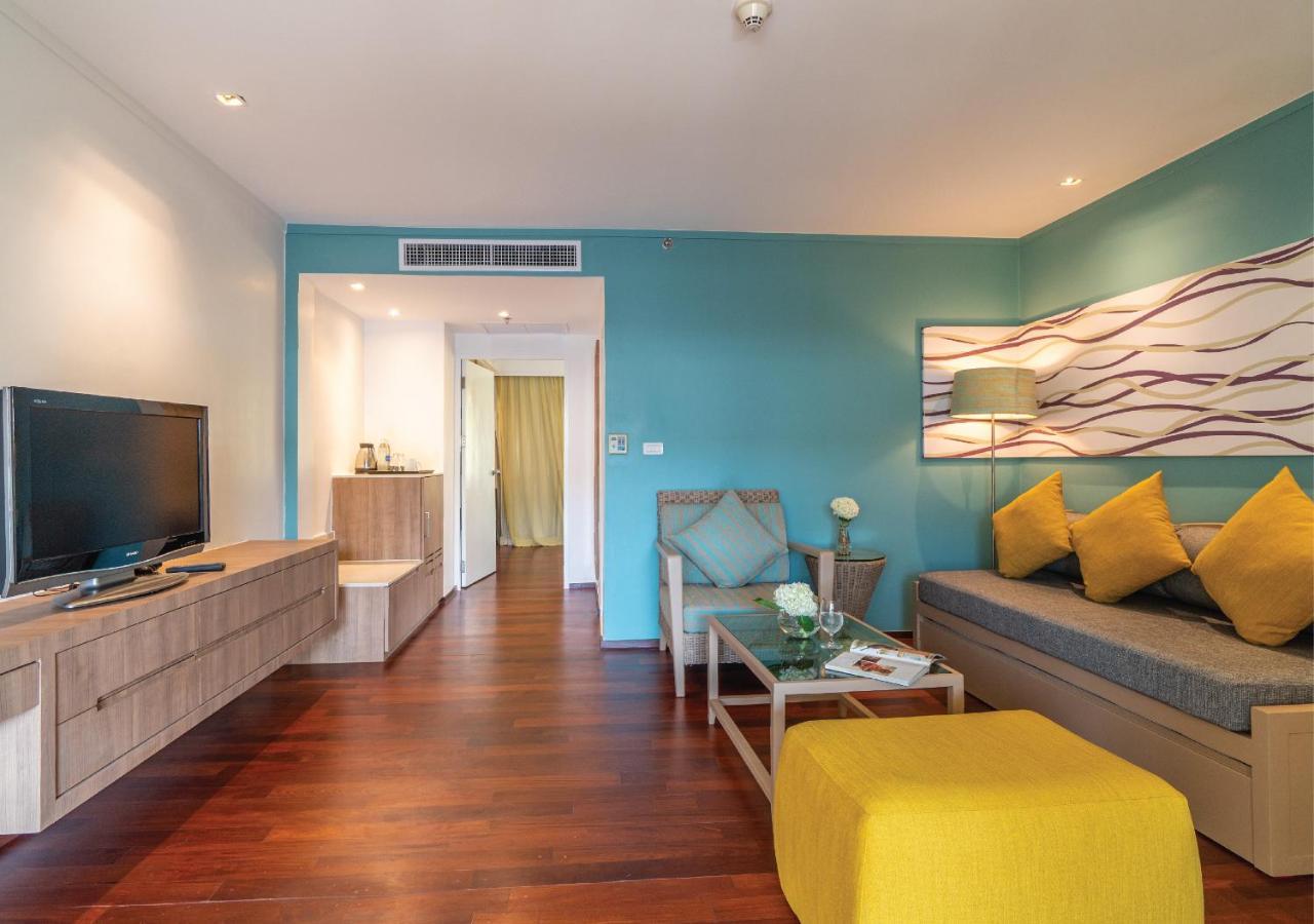 Radisson Resort And Suites Phuket Kamala Beach Buitenkant foto