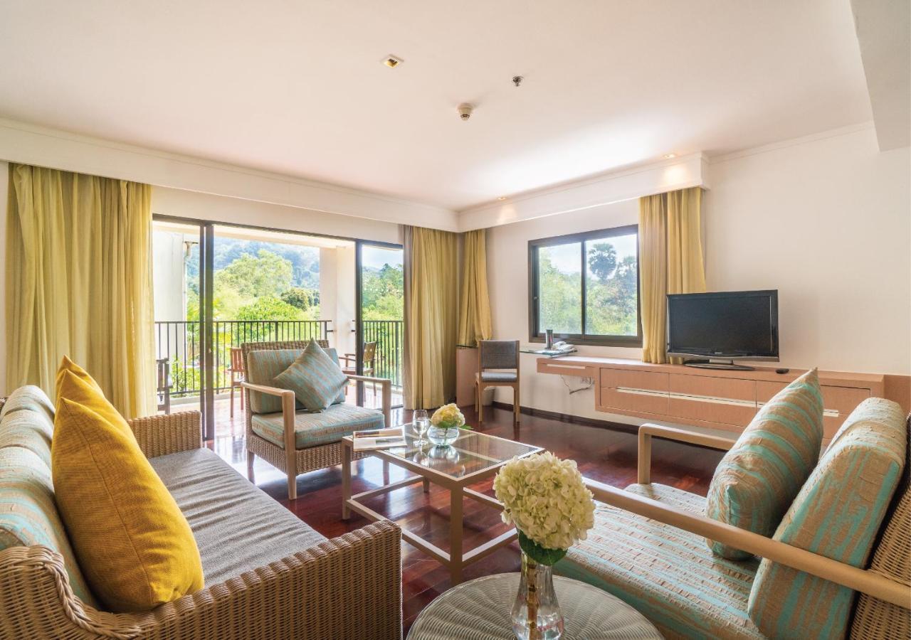 Radisson Resort And Suites Phuket Kamala Beach Buitenkant foto