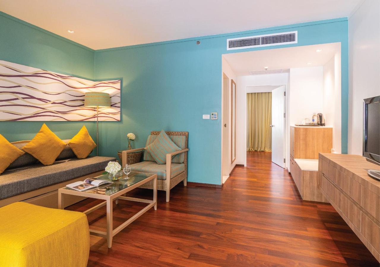 Radisson Resort And Suites Phuket Kamala Beach Buitenkant foto