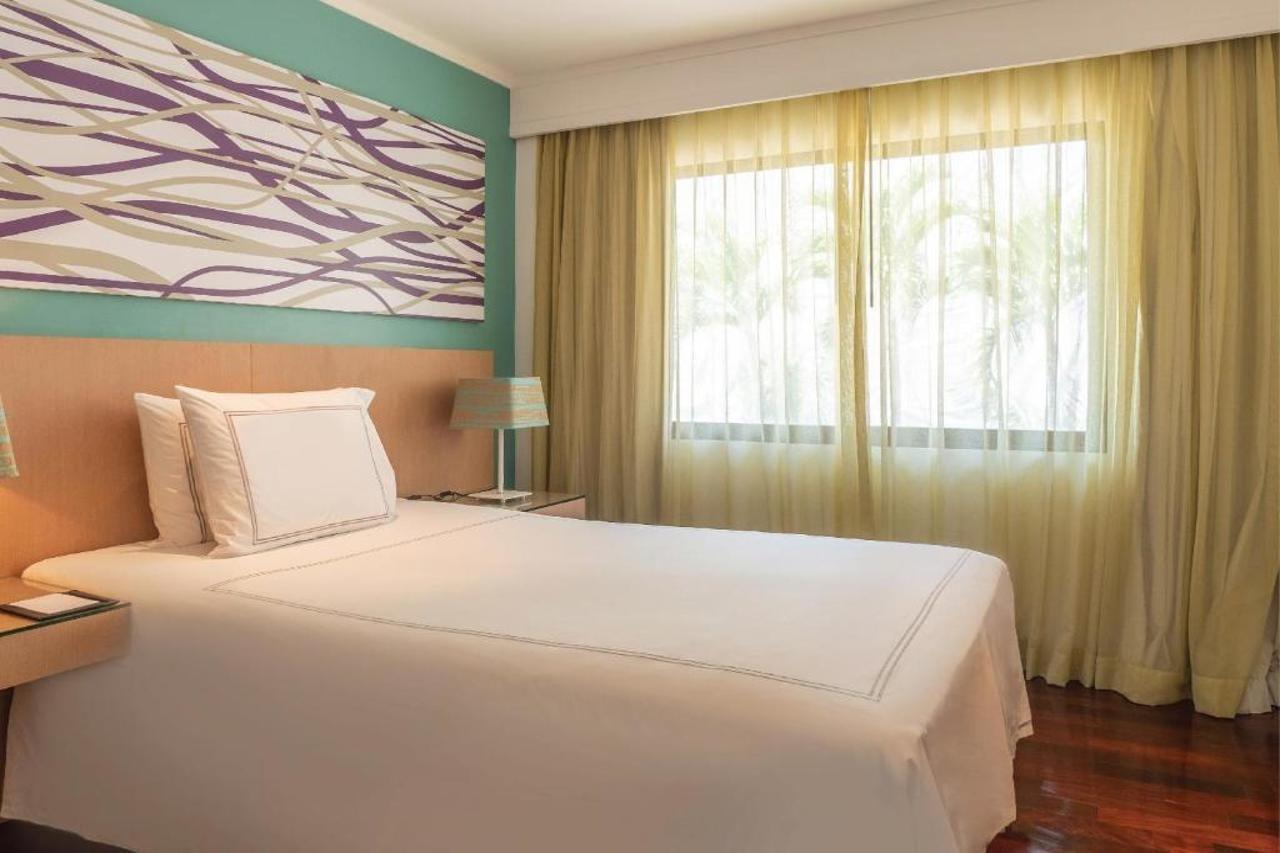 Radisson Resort And Suites Phuket Kamala Beach Buitenkant foto